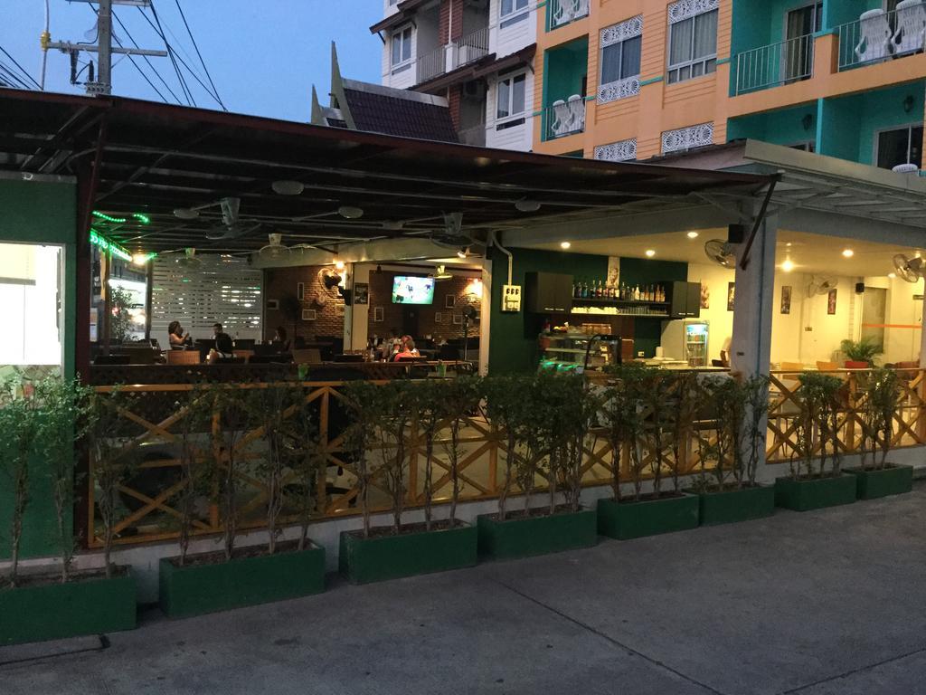 The Yim Siam Hotel Patong Exterior photo